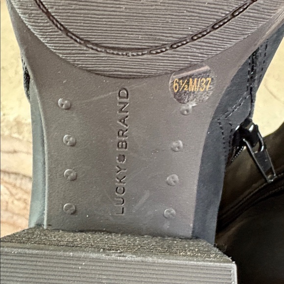 Lucky Brand sz 6.5 black leather chunky heel boots - Picture 9 of 10